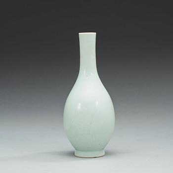 VAS, porslin. Qing dynastin, Kangxi (1662-1722).