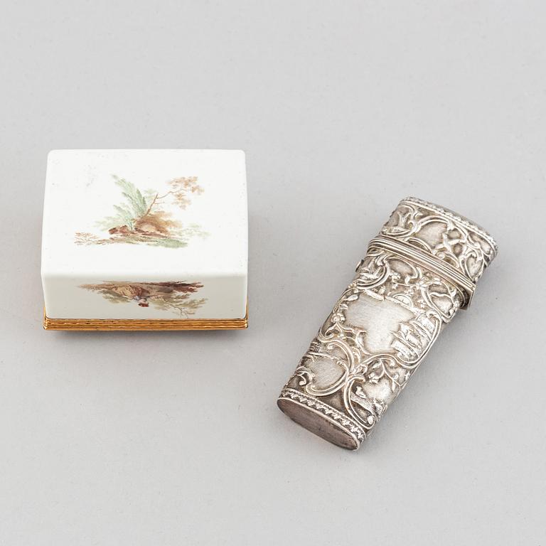 An enamel box, 18th century, and a silver-plates case, 18th/19th century.