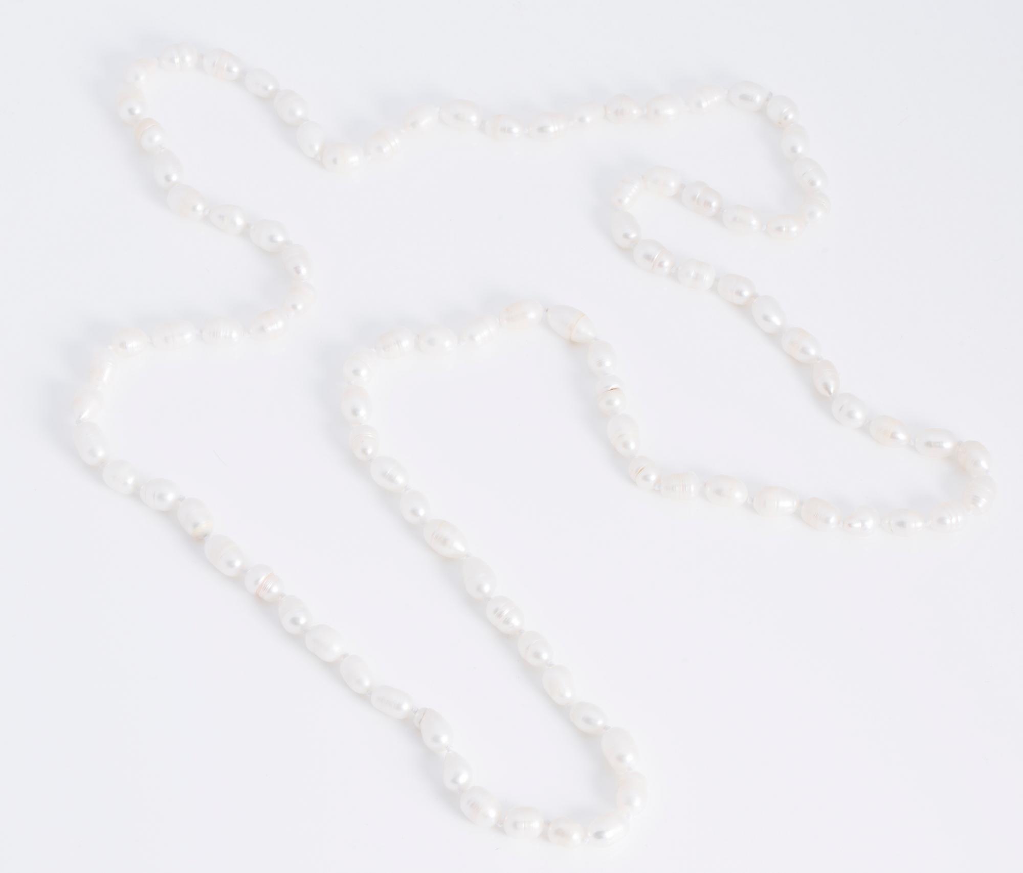 A cultured freshwater pearl necklace.
