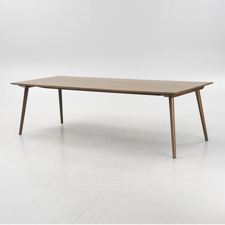 Sami Kallio, a 'In between SK6' dining table, &Tradition.