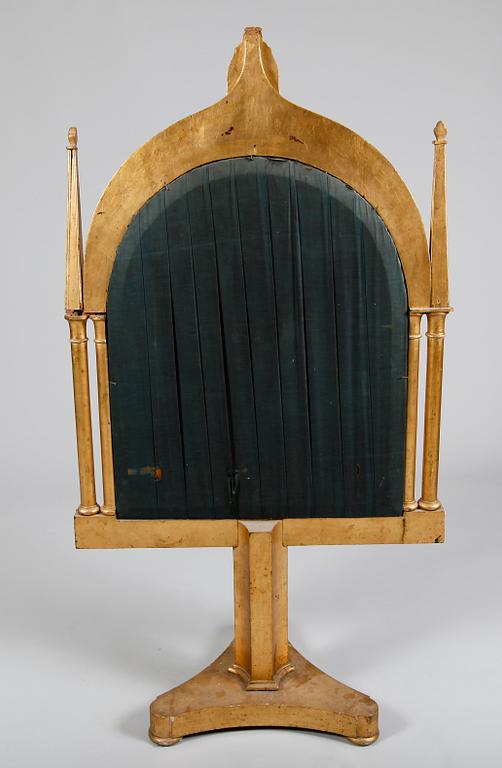 BRASSKÄRM, gotisk stil, sent 1800-tal.