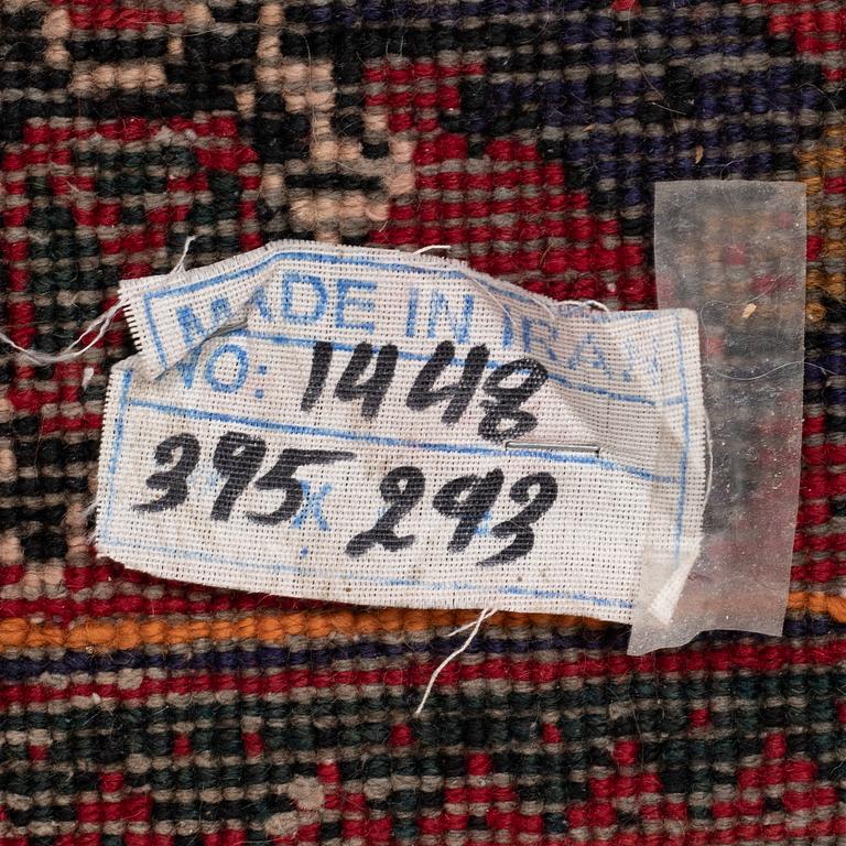 A carpet, Meymeh, ca 394 x 295 cm.