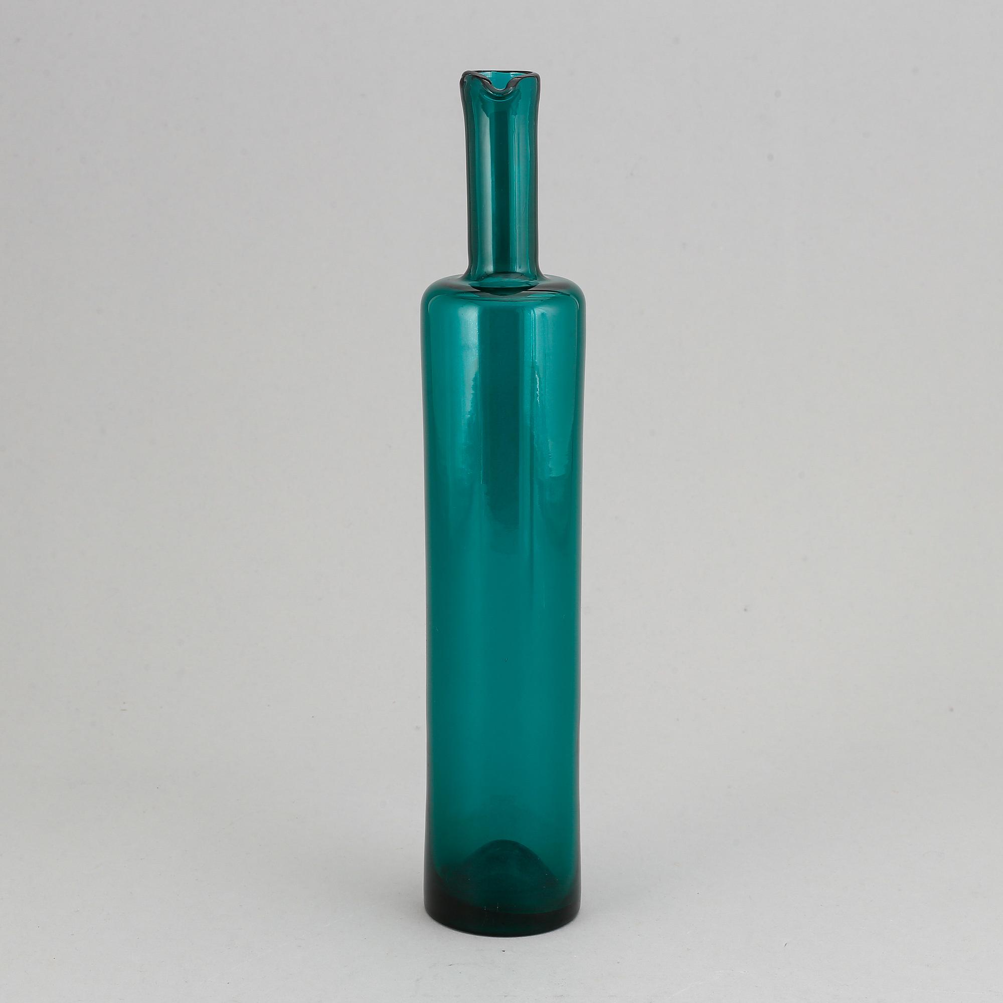 Nanny Still, a glass bottle, signed Riihimäen Lasi O.Y Nanny Still.