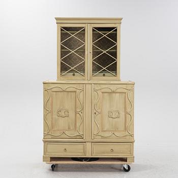 A painted cabinet 19th/20th Century.
