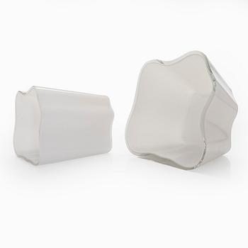 Alvar Aalto, taidelasi, "Aallon kukka", neljä osaa, signeerattu Alvar Aalto 84/1983.