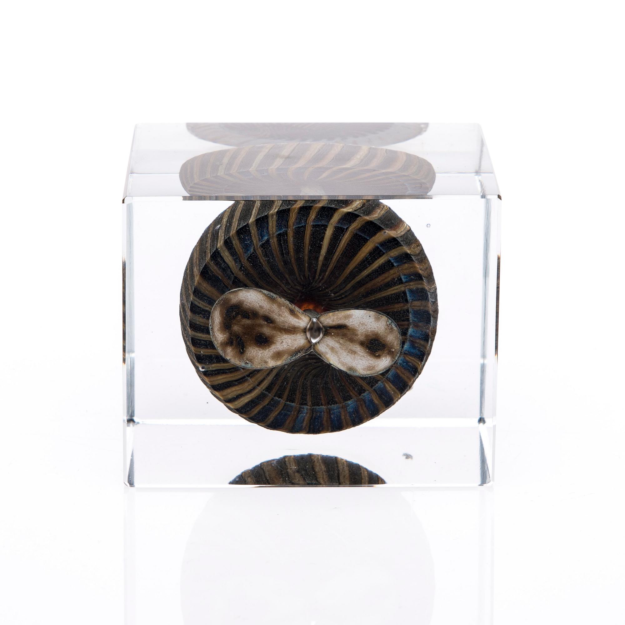 ÅRSKUB, glas, signerad Oiva Toikka Nuutajärvi 1980, 492/1000.