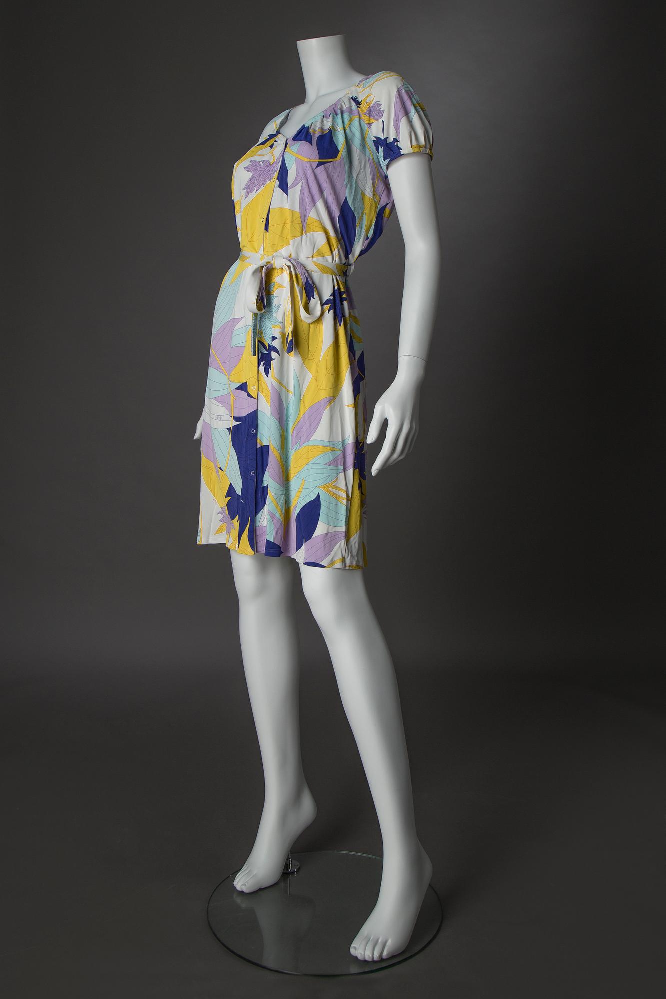 KLÄNNING, Emilio Pucci.