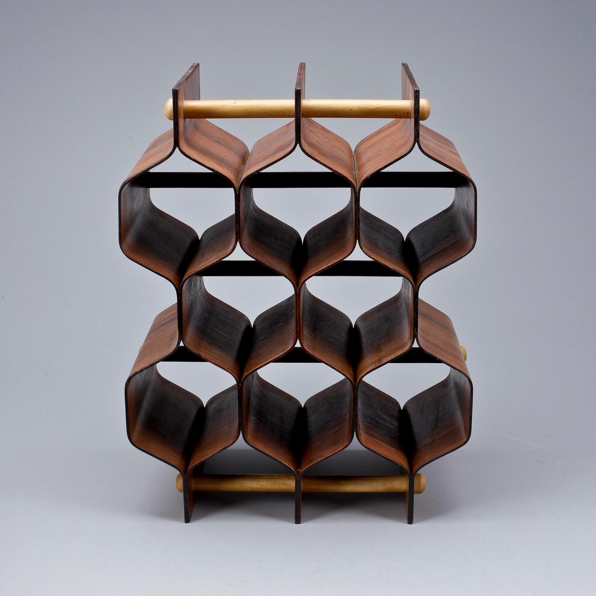 VINSTÄLL. Design Torsten Johansson för AB Formträ, Sverige, 1955-56.