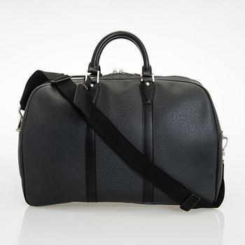 Louis Vuitton, weekendväska, "Taiga Kendall PM".
