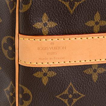 Louis Vuitton, a Monogram Canvas 'Keepall 55 Bandoulière' weekend bag.