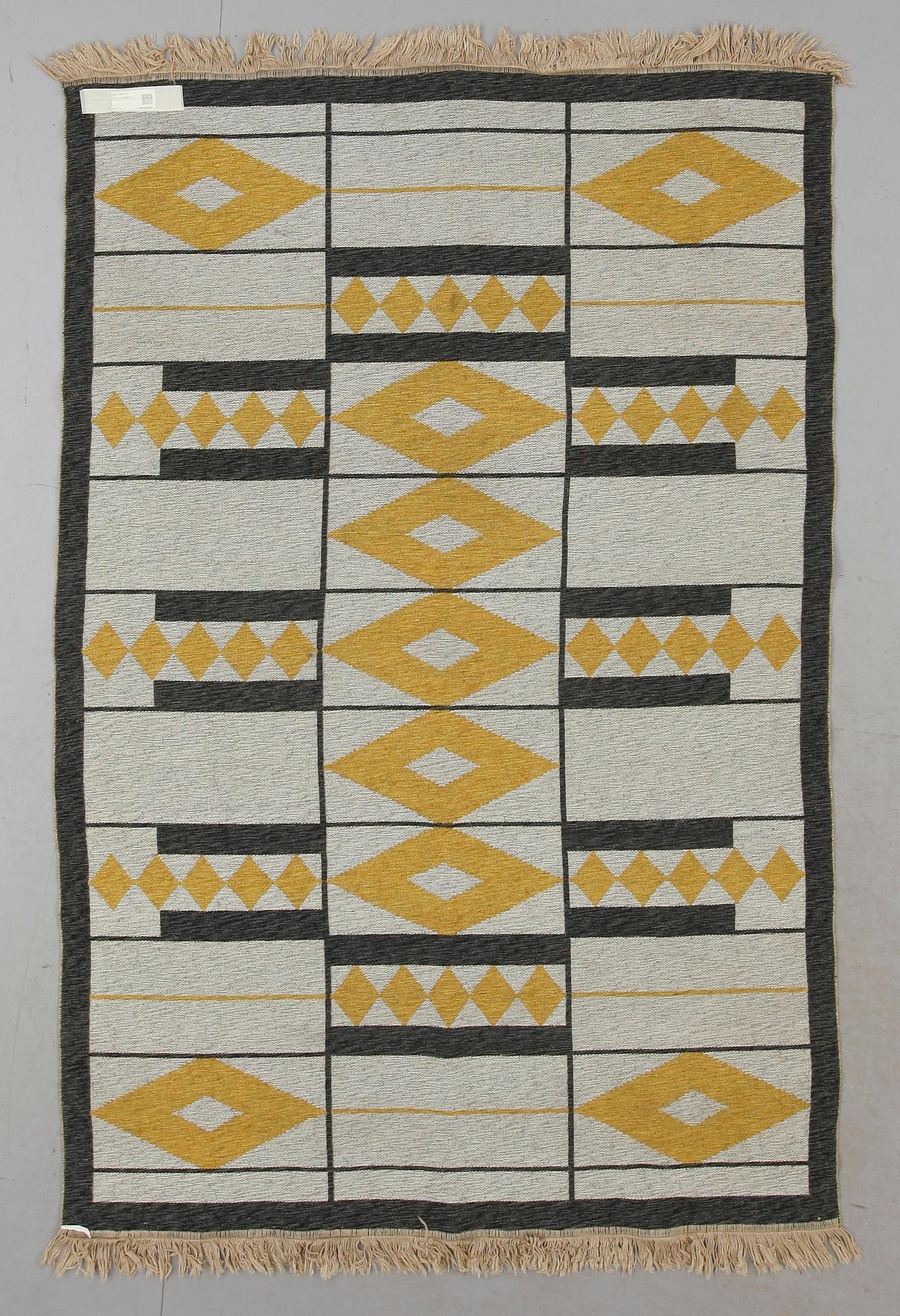 MATTA, rölakan, ca 232 x 154.
