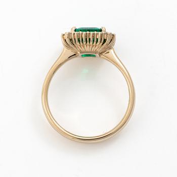 Ring 18K white gold with synthetic emerald and brilliant-cut diamonds.