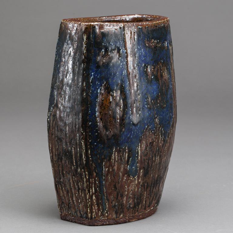 CARL-HARRY STÅLHANE, a signed stoneware vase.