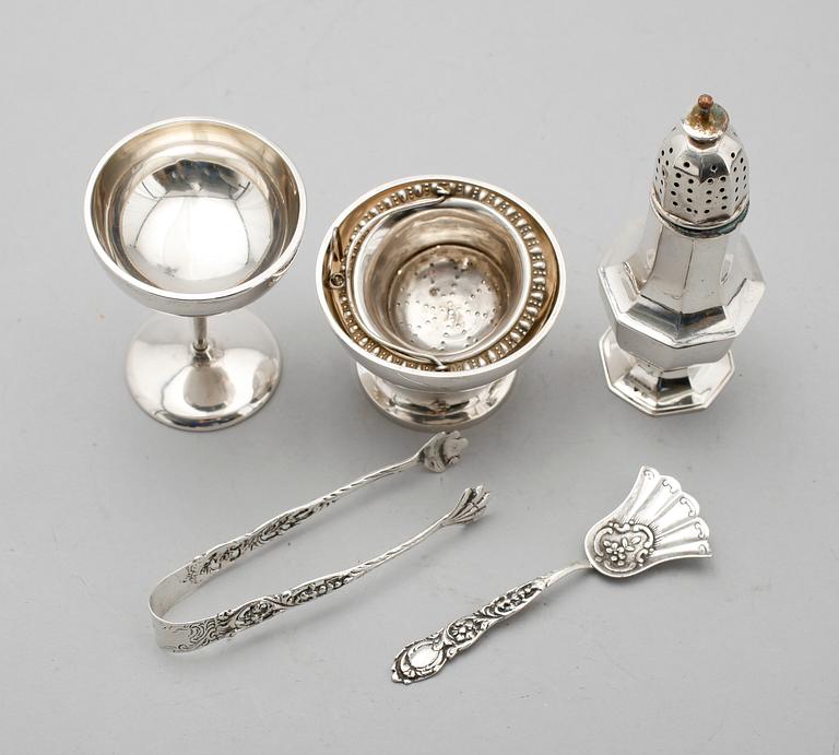SAMLING SILVERFÖREMÅL, 6 st. Vikt 167 g.