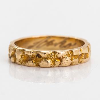 Björn Weckström, an 18K gold ring. Lapponia 1970.