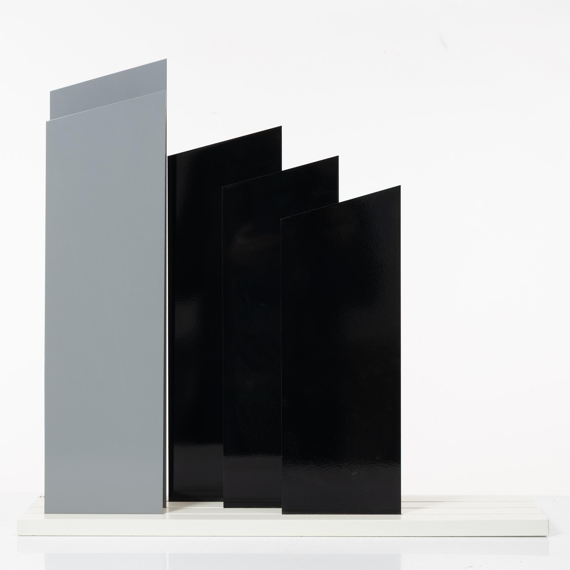 Lars Erik Falk, "Skulptur i färg 99".