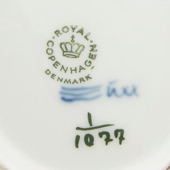 Serveringsskål "Musselmalet helblonde" Royal Copenhagen Danmark porslin 1947.