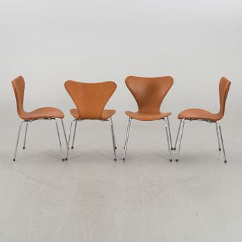 ARNE JACOBSEN, a set of 6 "Serie 7 "chairs for Fritz Hans.