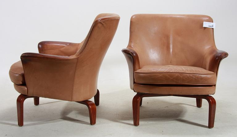 FÅTÖLJER ett par. Läder. Norellmöbler.