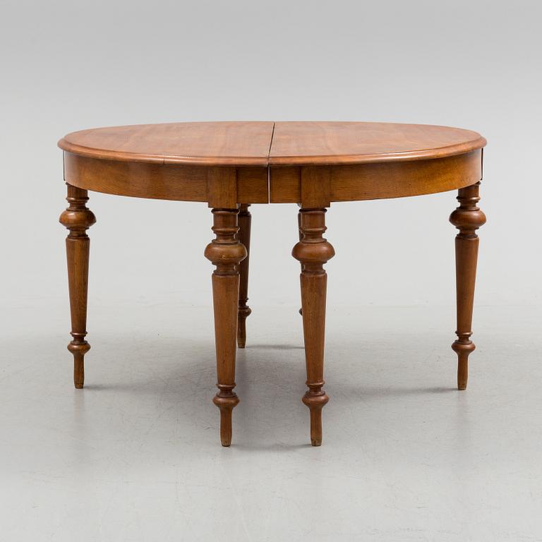 A late 19th century oak table.