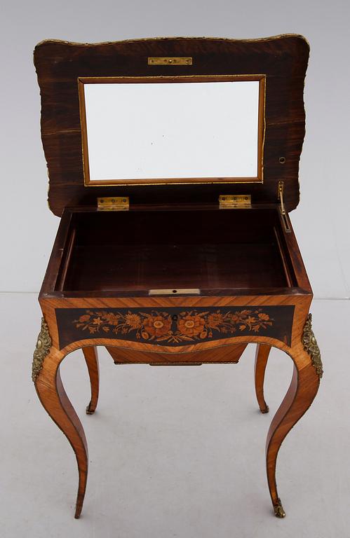 DAMARBETSBORD, Louis XIV-stil, 1800-/1900-tal.