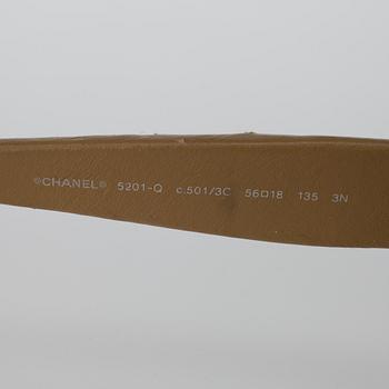 SOLGLASÖGON, Chanel.