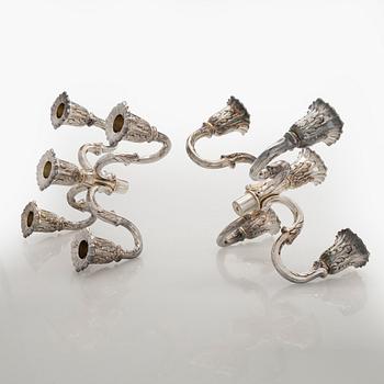 A pair of silver candelabra, Auran Kultaseppä, Turku 1982-83.