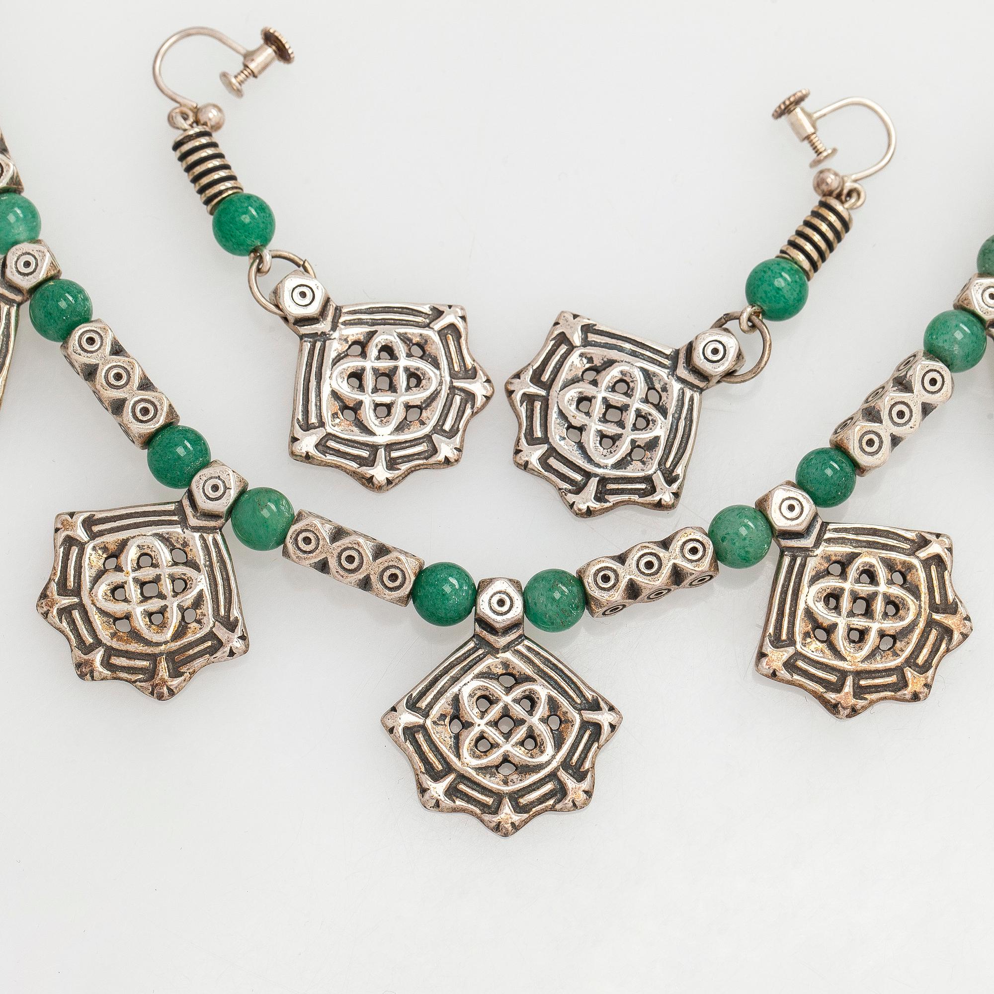 Kalevala Koru, collier och örhängen "Kanteletar"  silver, aventurin kvarts. Kalevala Koru, Helsingfors 1990.