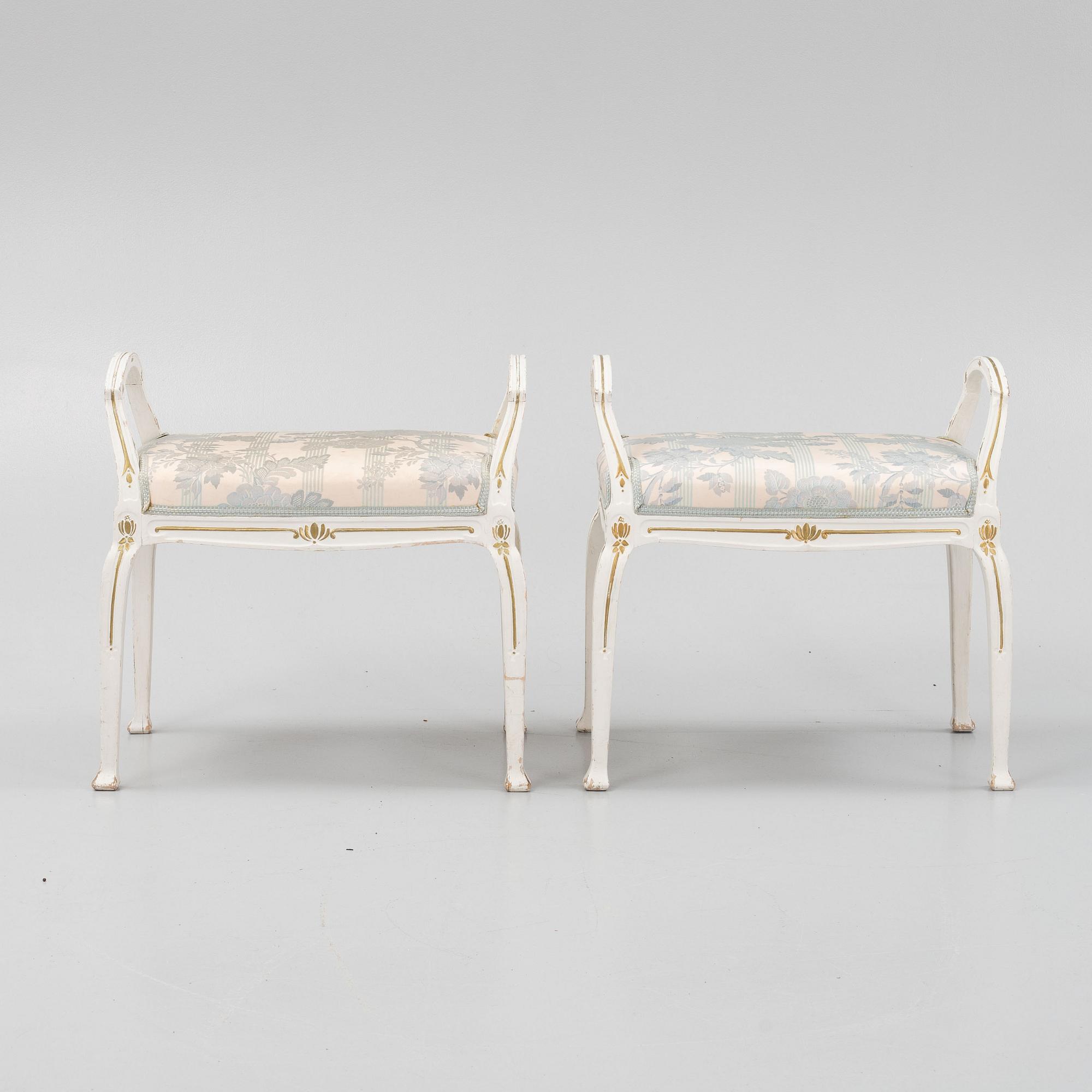 Taburetter, ett par, jugend, 1900-talets början.