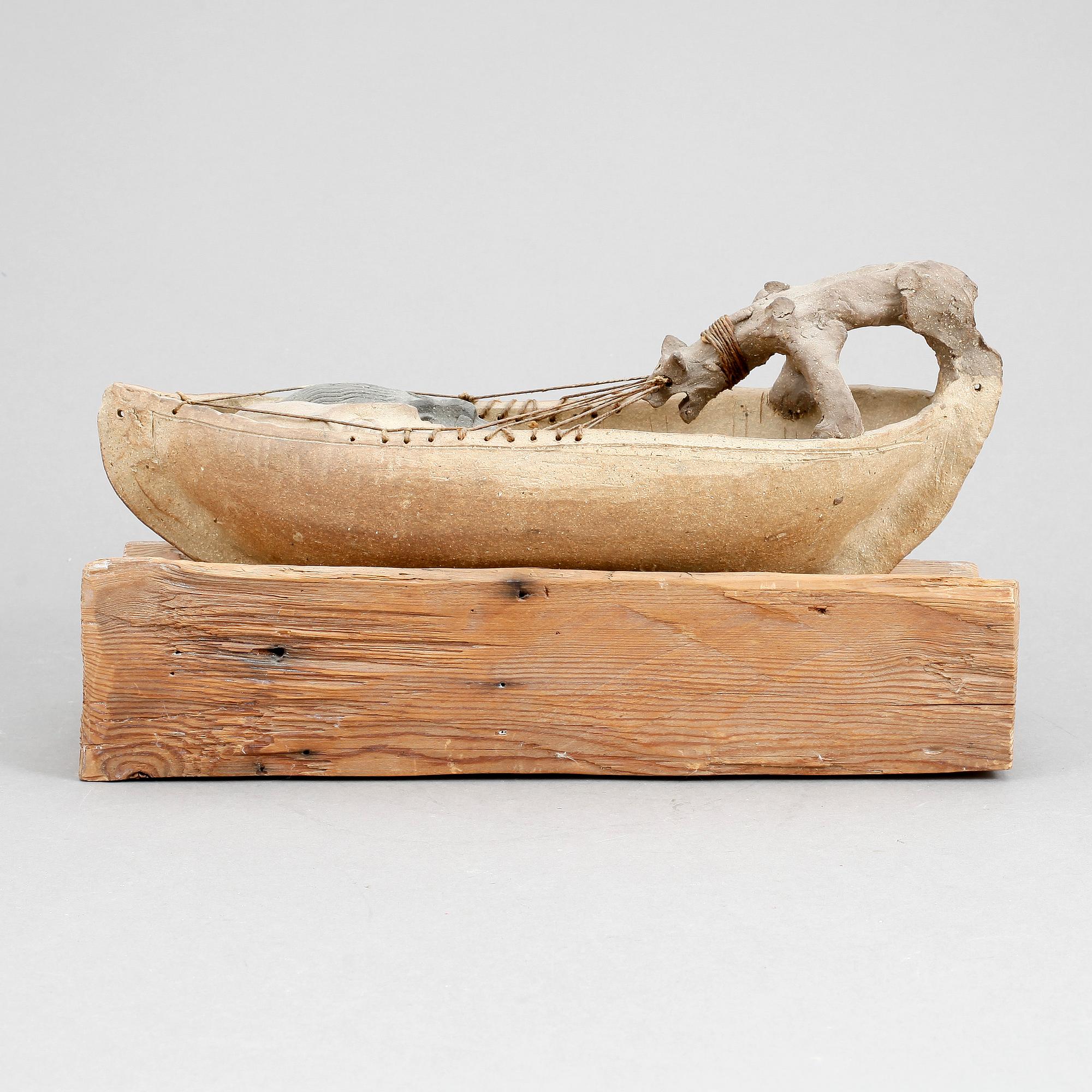 BERTIL VALLIEN, skulptur, lergods, signerad, daterad -79.