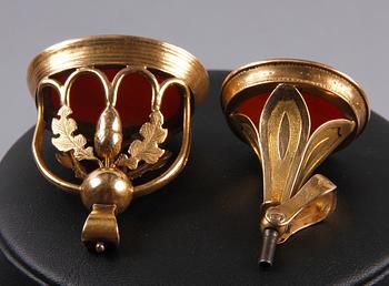 PETSCHAFT, 2 st, karneol, guld 18K, 1800-tal. Totalvikt 41.