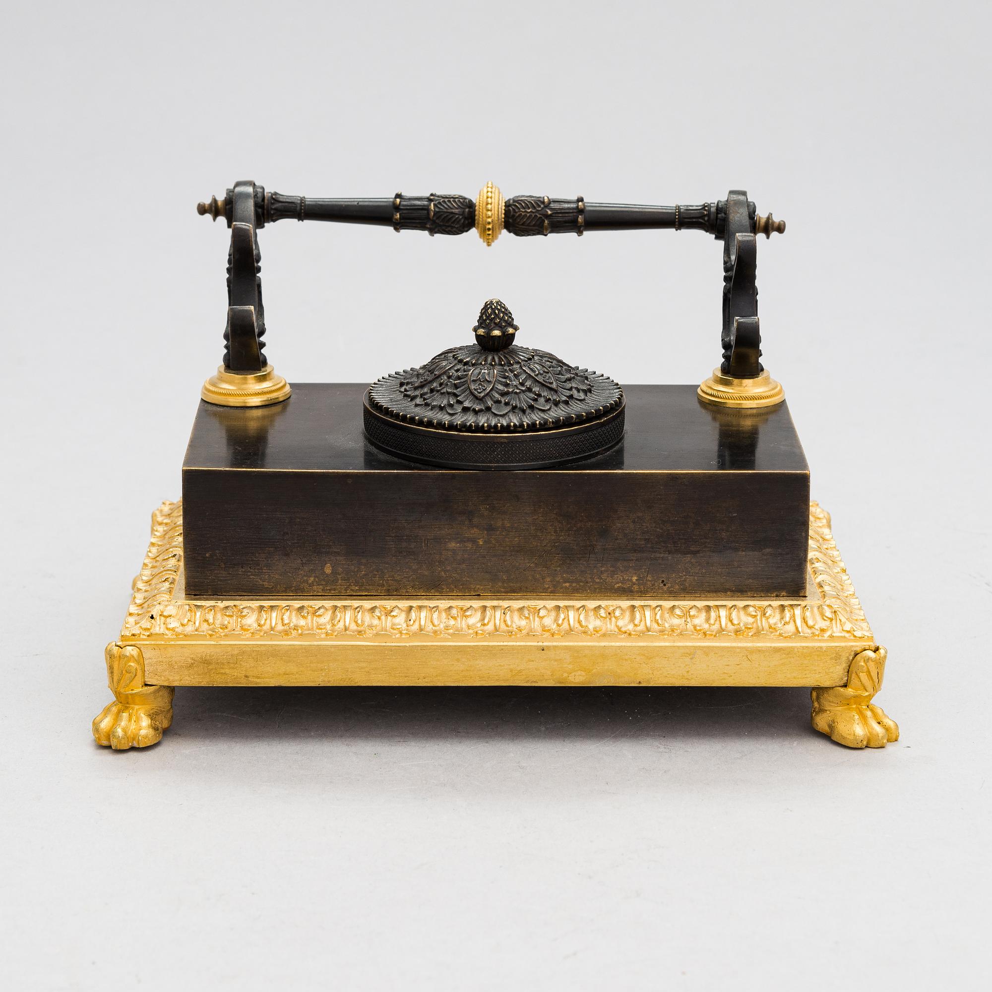 An ink stand from around 1810-1820, presumably from France.