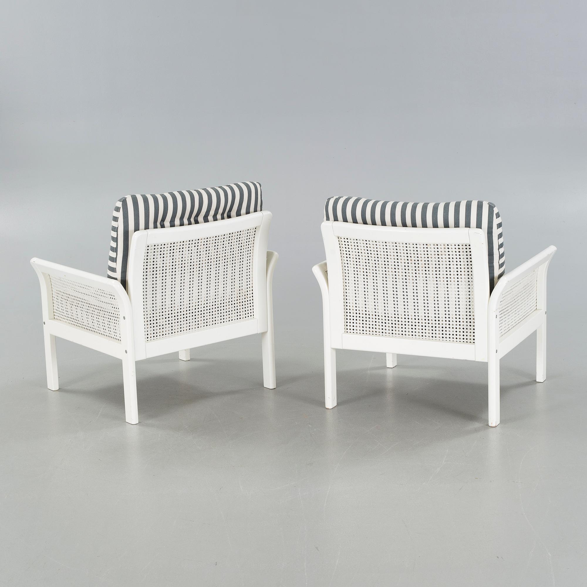 FÅTÖLJER, ett par, Dux, 1900-talets andra hälft.