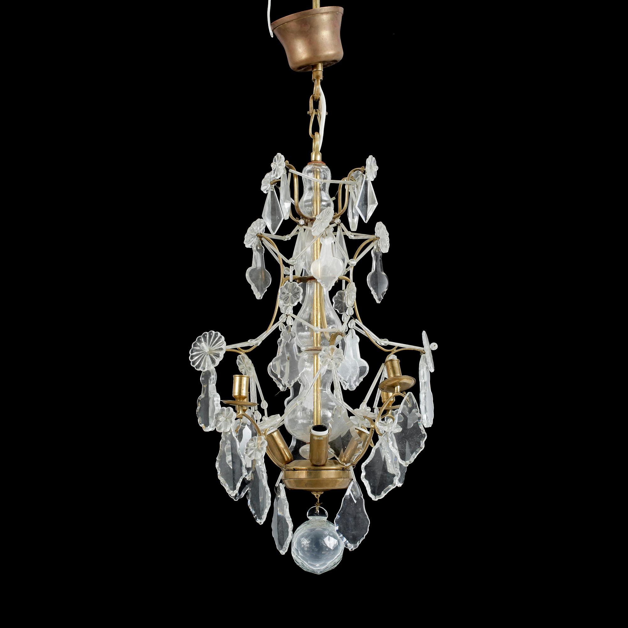 LJUSKRONA, rokokostil, "Sturehov" ur IKEA:s 1700-talsserie, 1990-tal. Höjd ca 75 cm.