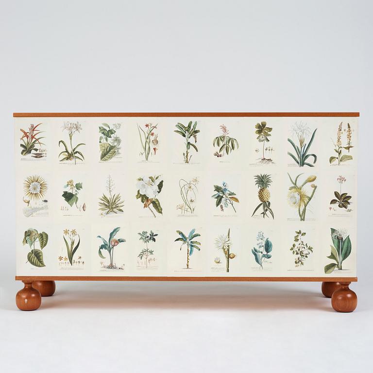 Josef Frank, "Florabyrå Linné", jubileumsutgåva, Firma Svenskt Tenn 2007, limiterad upplaga av modell 1050.