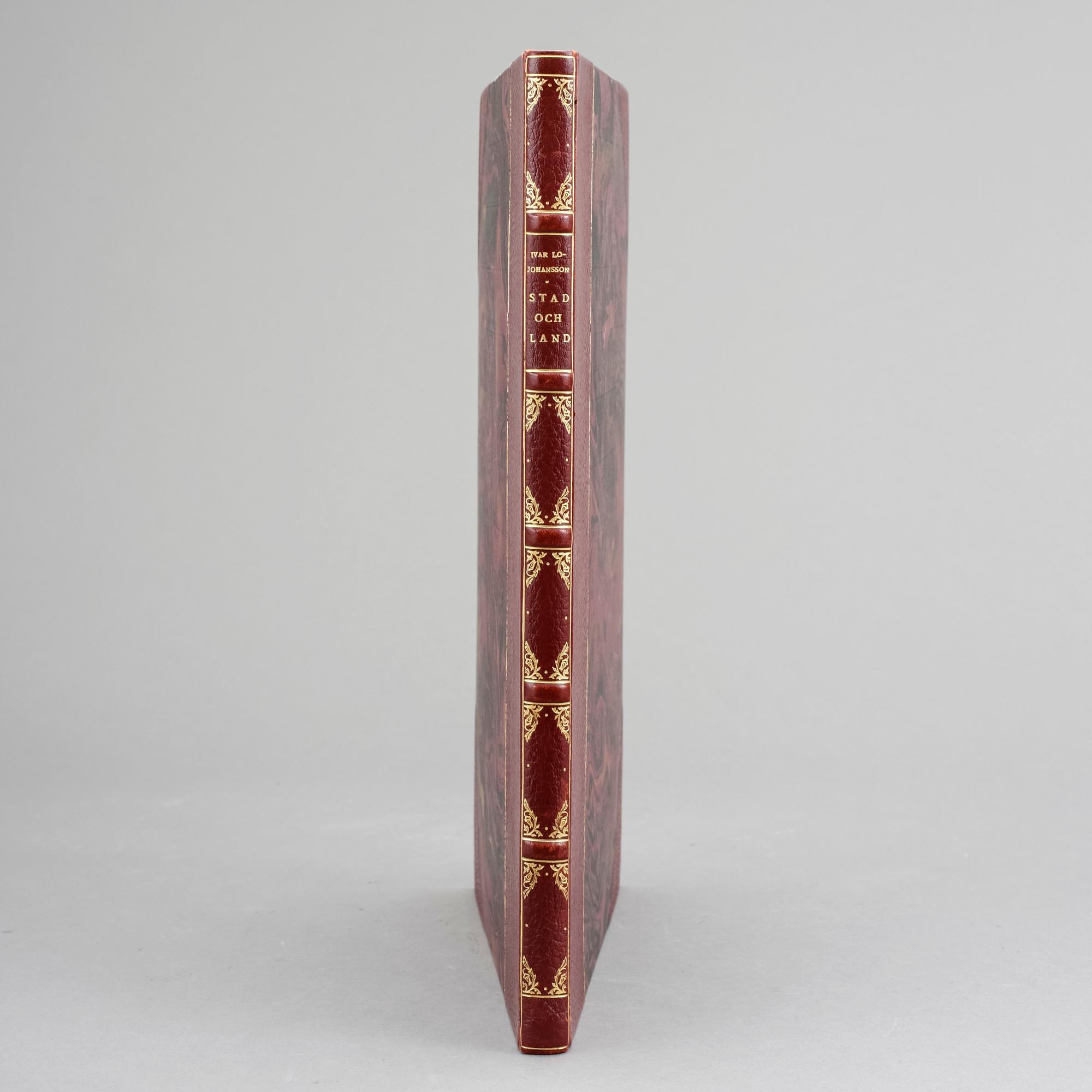 BOK, "Stad och land" av Ivar Lo-Johansson med 12 träsnitt  av Sven X:et Ericson. Signerad och numrerad.