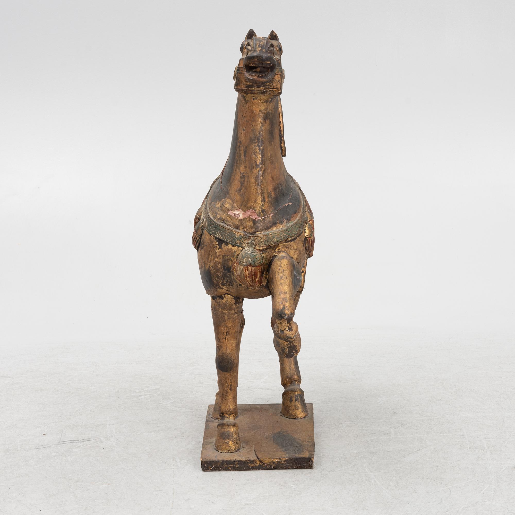 Skulptur, snidad trähäst.