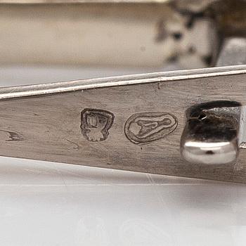 A pair of 18K white gold earrings, set with brilliant-cut diamonds, Porto, Portugal.
