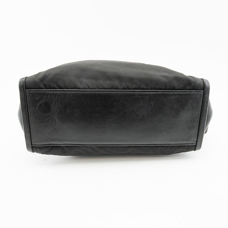 Prada, väska, "Concept".