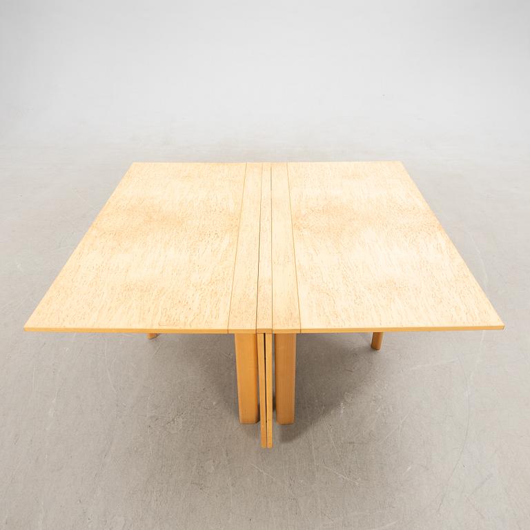 Bruno Mathsson, Slagbord "Maria Flap" sent 1900-tal.