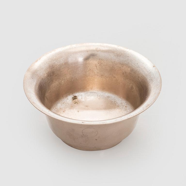 Tapio Wirkkala, A 3-piece serving ware "Cumulus" made to order for Finnair, Kultakeskus (Hopeakeskus). Designed in 1968.