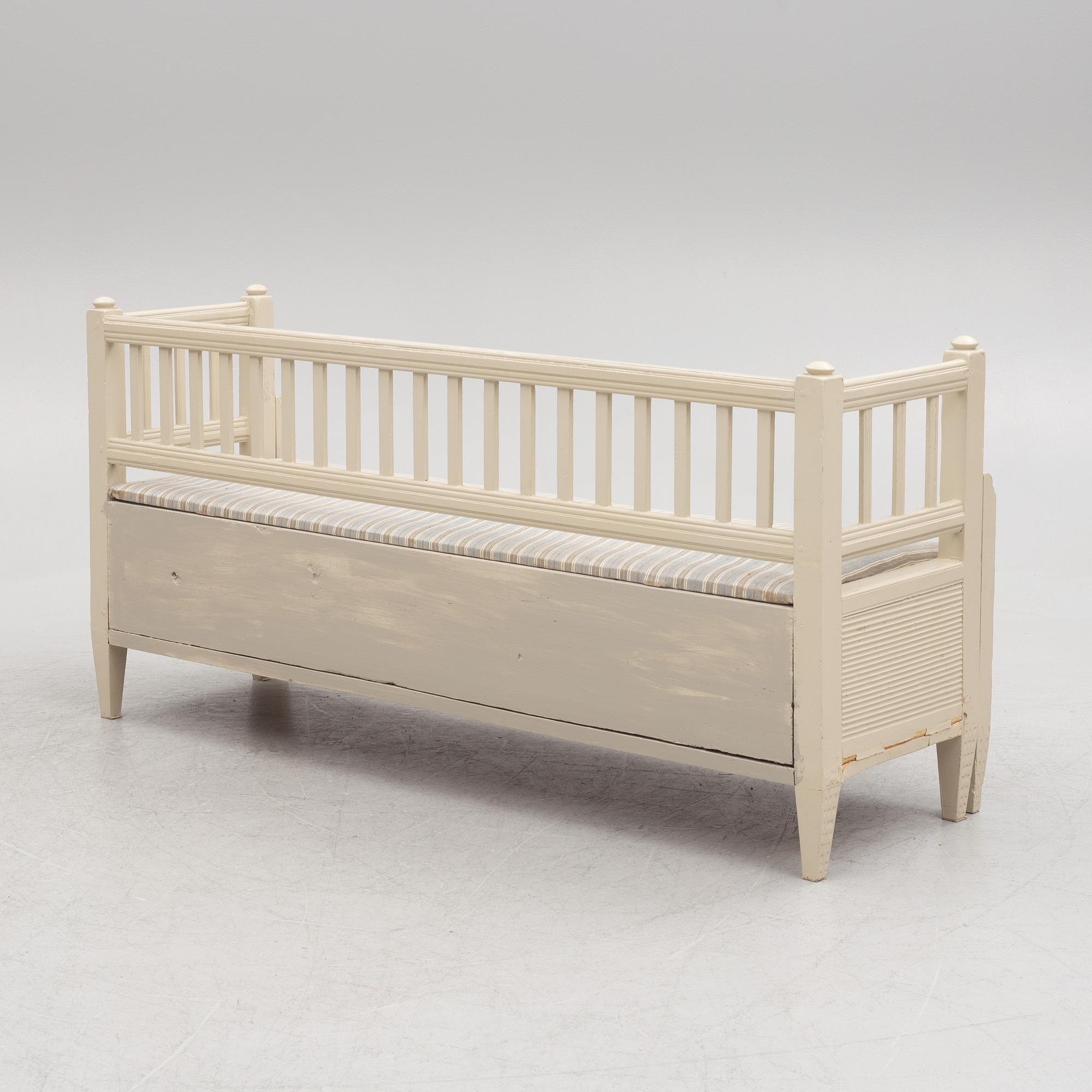 Sofa, Gustavian style, 18th/19th century.