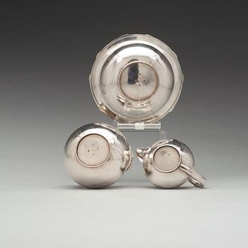 TE- OCH KAFFESERVIS, 5 delar, silver, icke identifierad mästarstämpel FK, S:t Petersburg 1837.