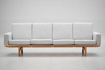 SOFFA, design Hans J Wegner, Getama Gedsted, Danmark.