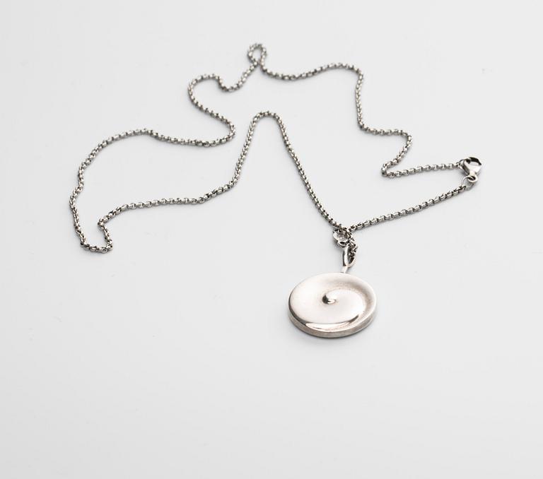 HALSSMYCKE,  sterlingsilver, "Swril", Vivianna Torun Bülow Hübe för Georg Jensen" Vikt ca 12 g.