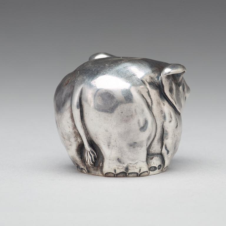 FABERGÉ, verkmästare Michael Perchin, Vodkakopp silver, S:t Petersburg 1908-17.