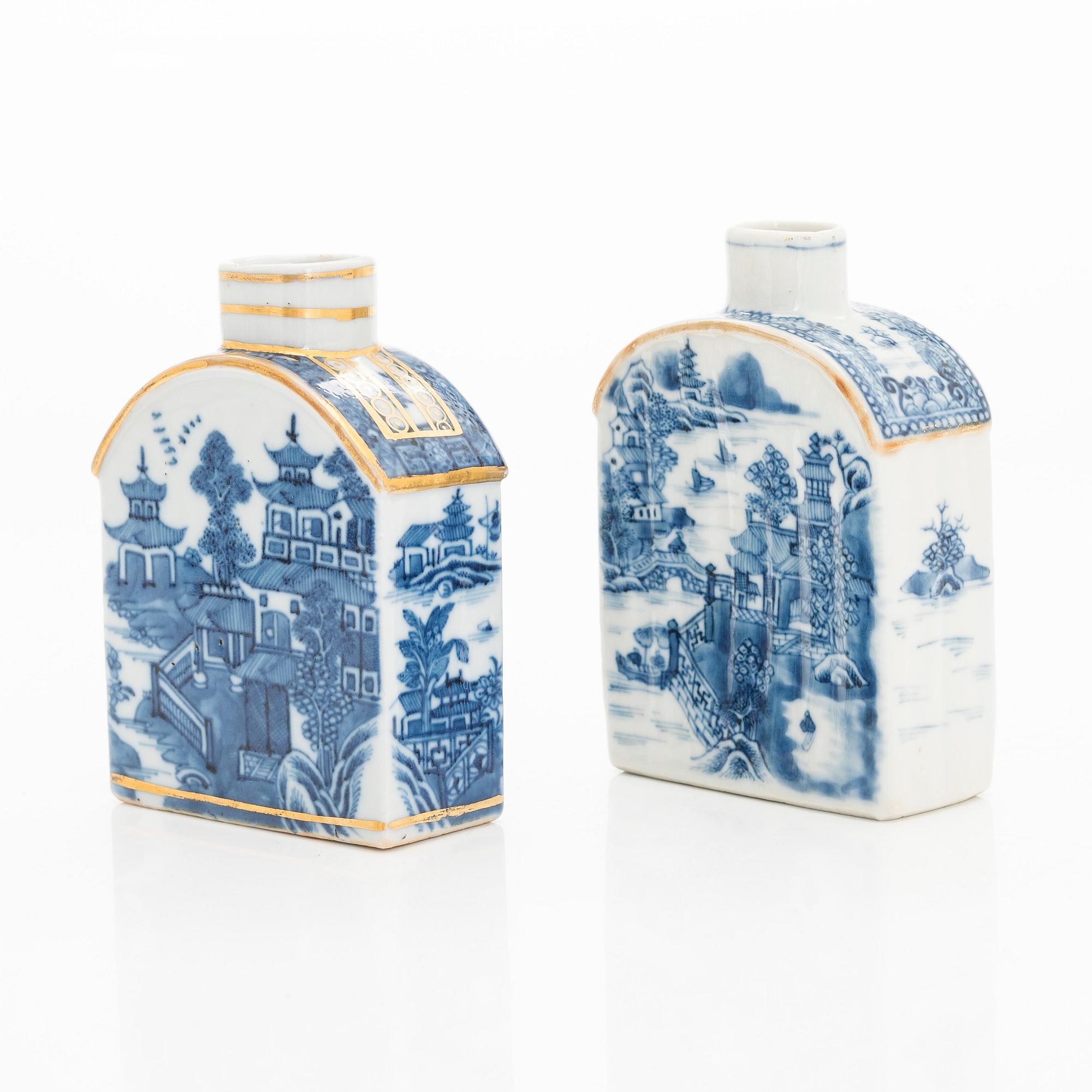 A set of two blue and white 'Chinese Export' tea caddies and four cups with saucers, Qing dynasty, 18th Century.