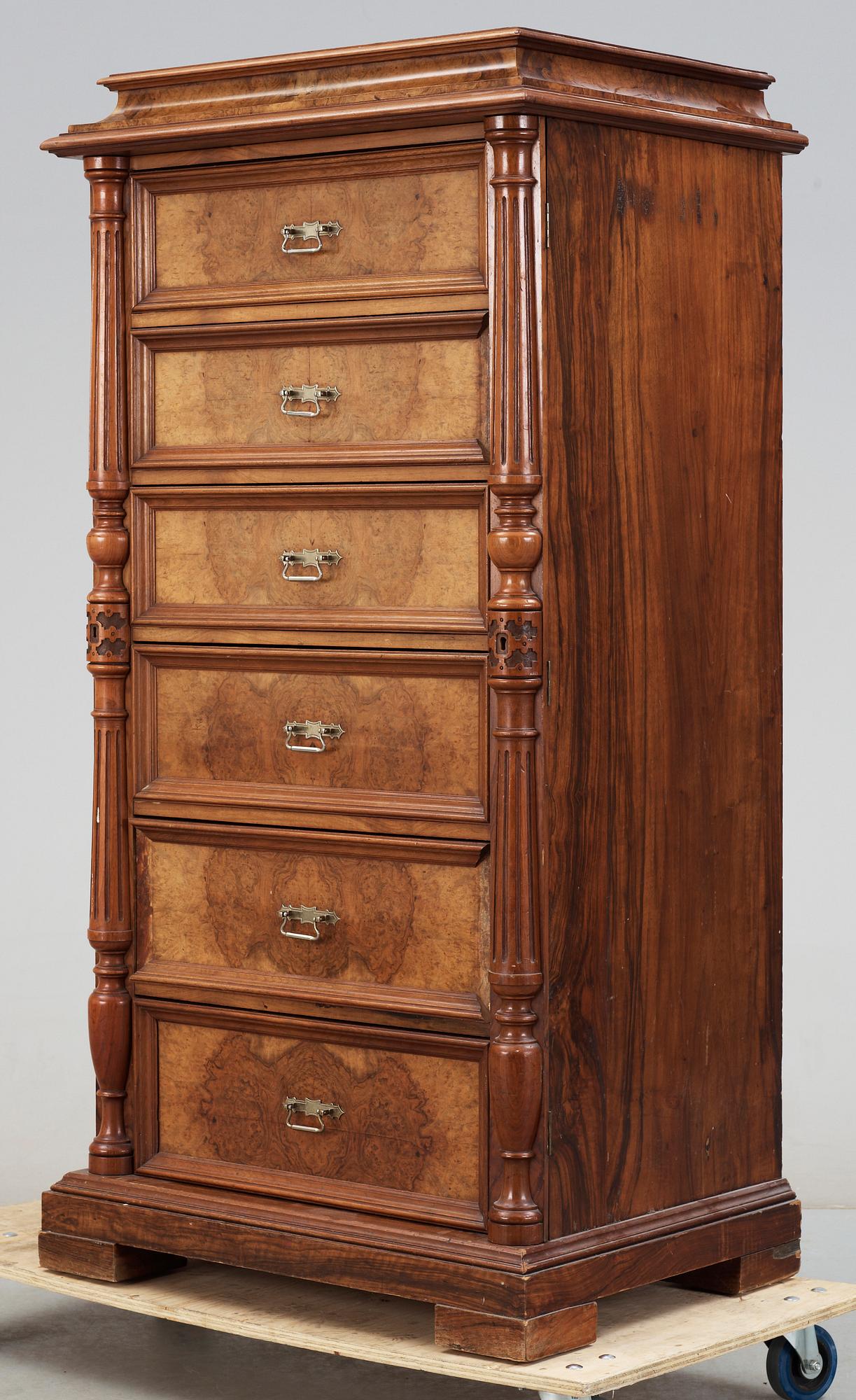 BYRÅ, nyrenässans, 1800-talets slut.