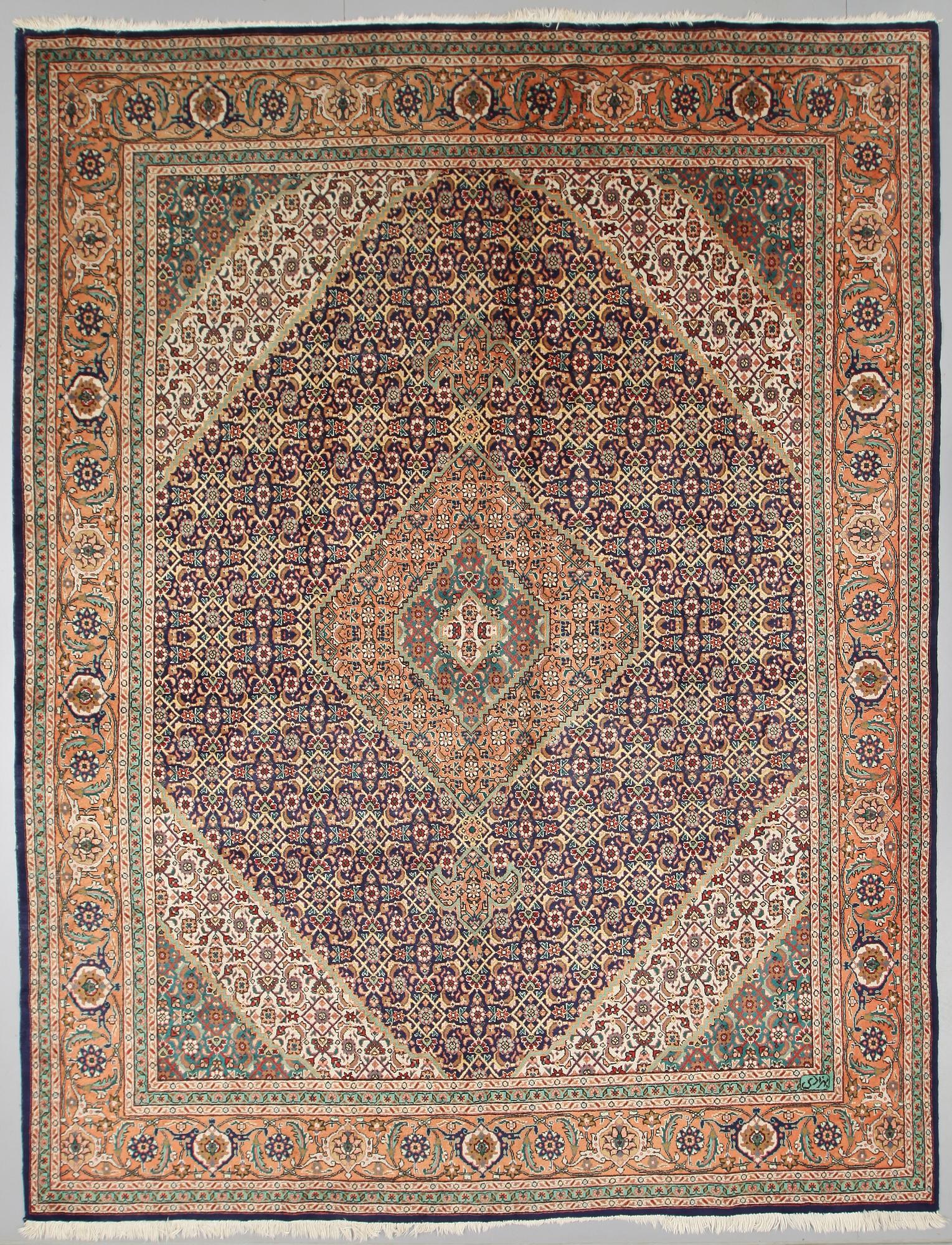 MATTA, Täbriz, 380 x 284 cm.