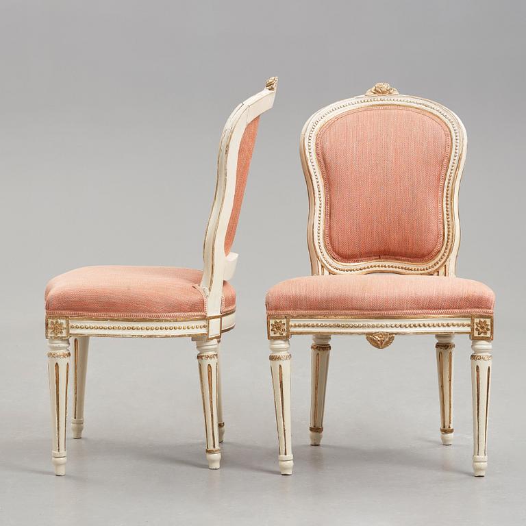 Stolar, ett par, tillskrivna Jacob Malmsten (mästare i Stockholm 1780-1788), gustavianska.